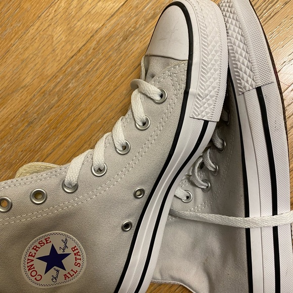 Converse Chuck Taylor All Star Seasonal Colors High Top Unisex Shoe - Picture 2 of 3